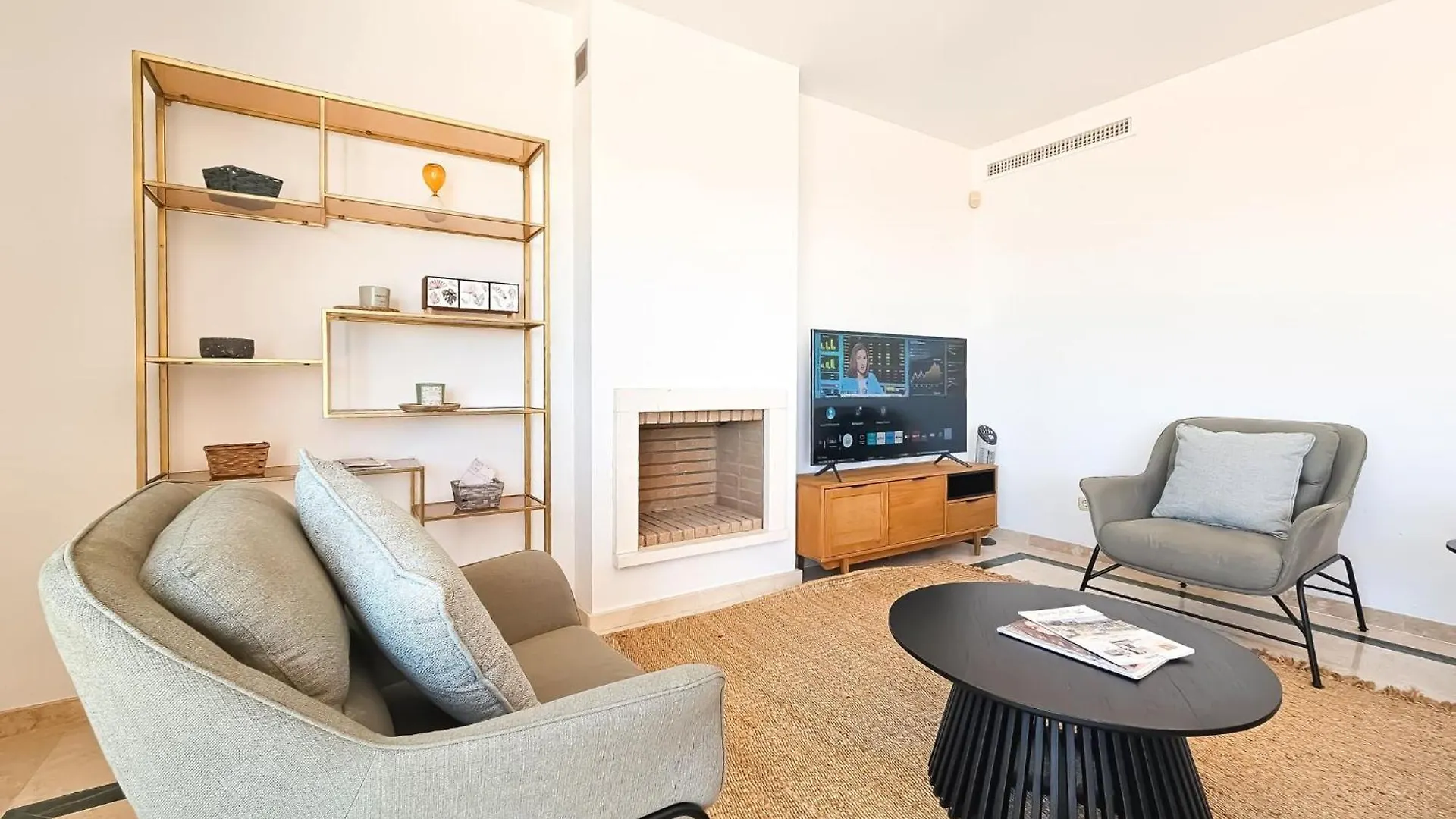 Apartment Modern 3 Bedroom Penthouse In Casares Costa - Bbq Spain