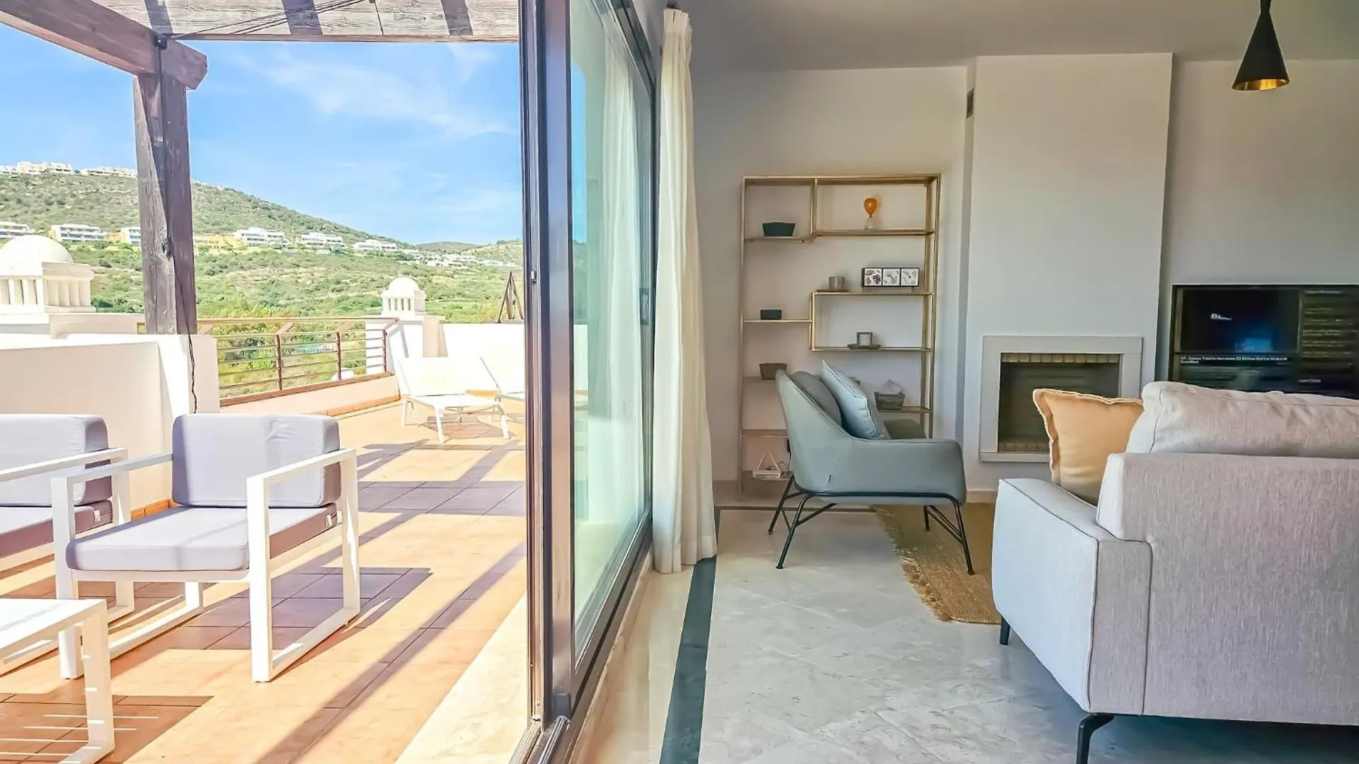 Apartment Modern 3 Bedroom Penthouse In Casares Costa - Bbq