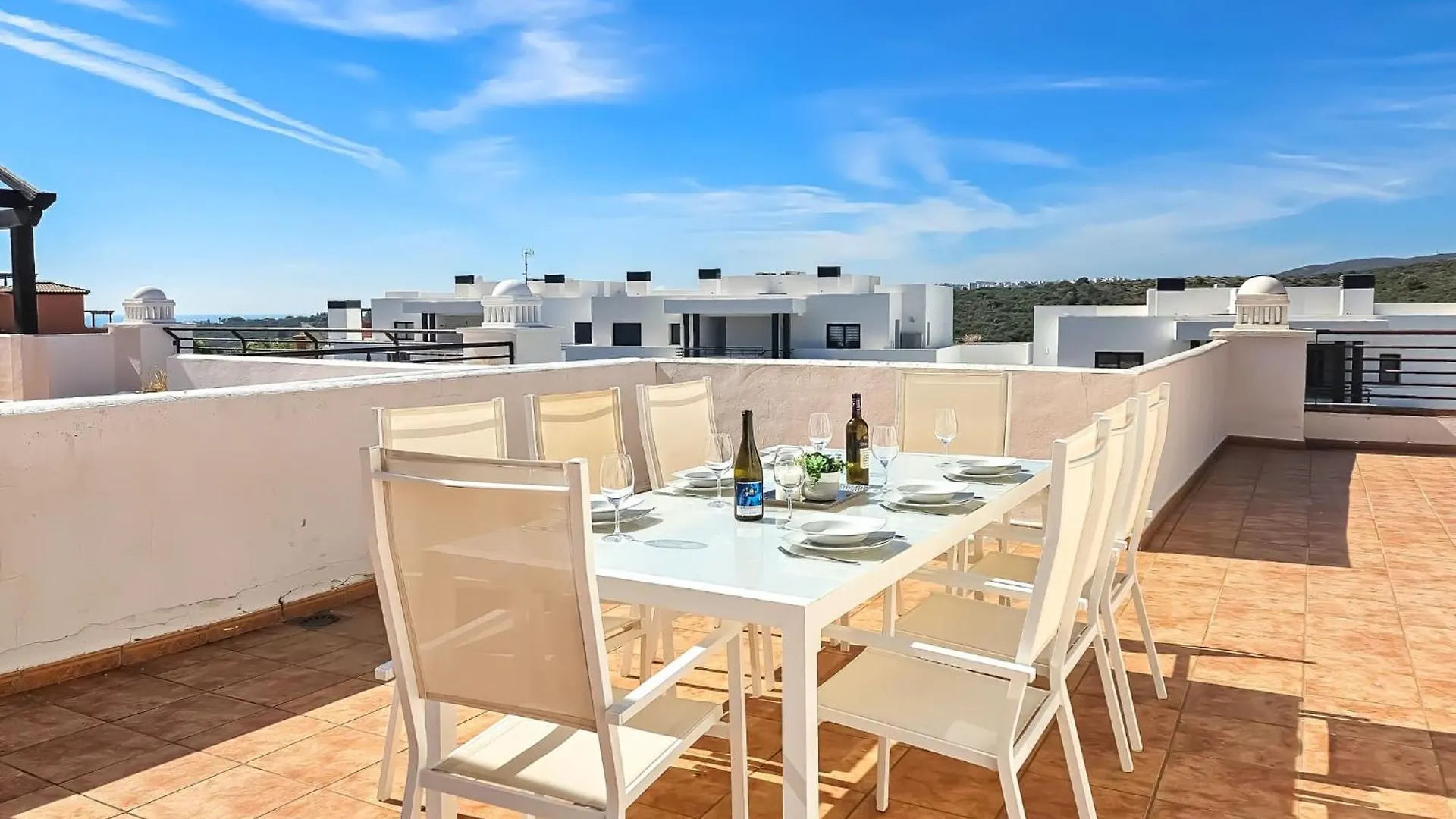 Modern 3 Bedroom Penthouse In Casares Costa - Bbq