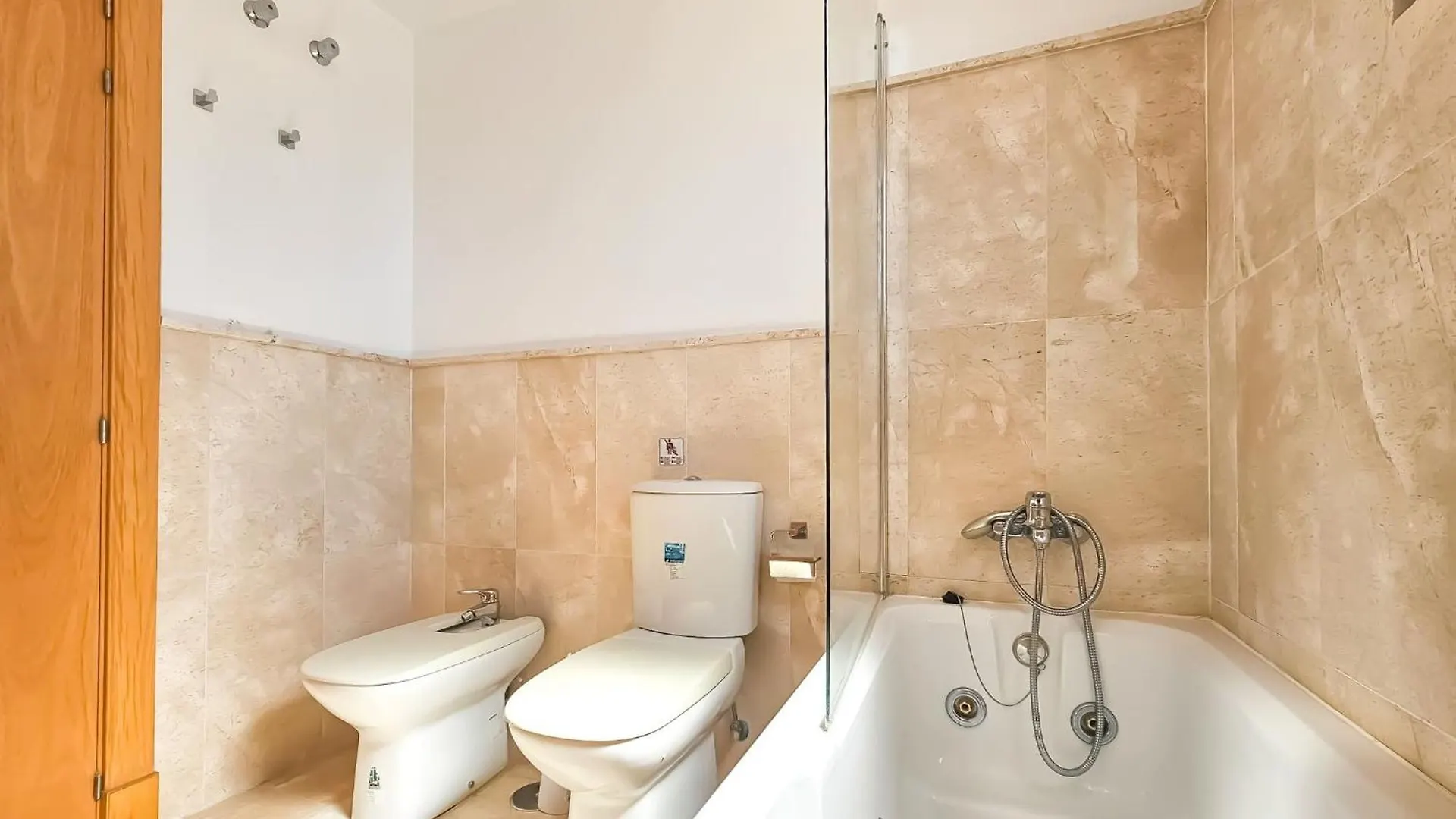 Apartment Modern 3 Bedroom Penthouse In Casares Costa - Bbq Spain