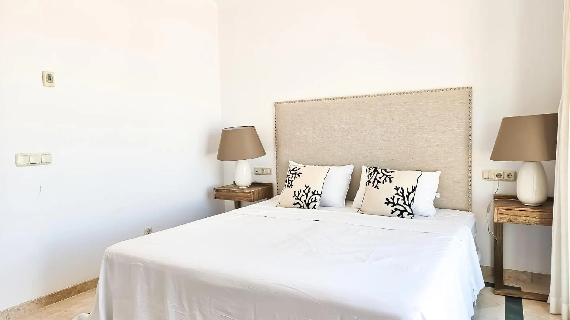 Modern 3 Bedroom Penthouse In Casares Costa - Bbq 0*,  Spain